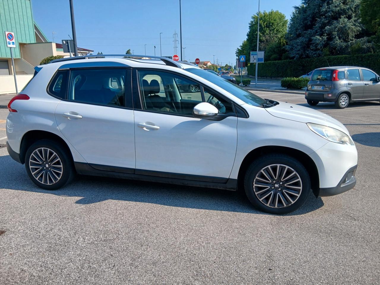 Peugeot 2008 1.4 HDi 68CV Access ok per neo patentati FINANZIABILE