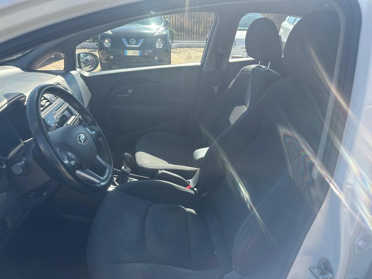 Kia Rio 1.1 CRDi Active (2016) | OK NEOPATENTATI - Consumi da Record (8.500€)
