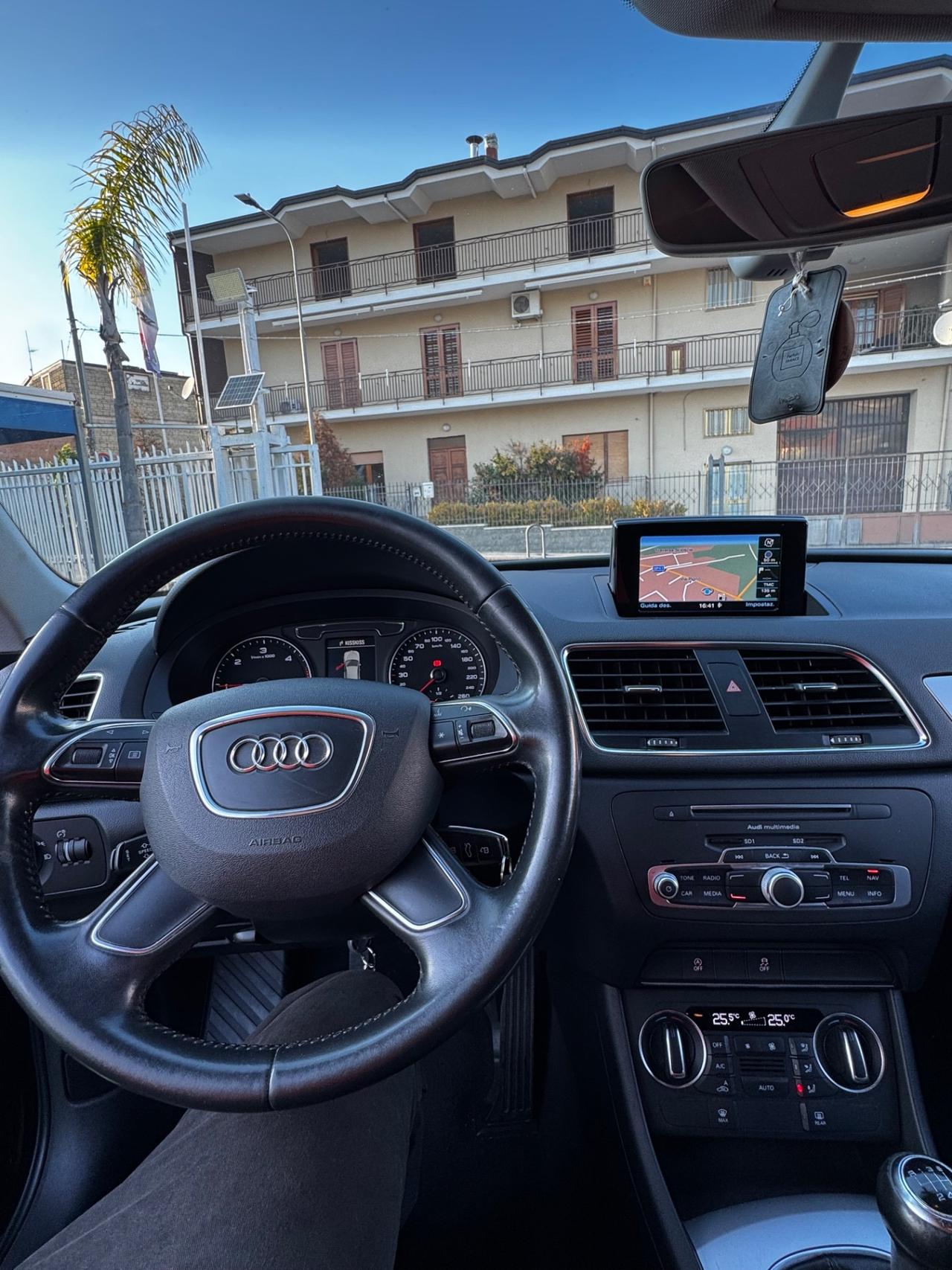 Audi Q3 2.0 TDI 150 CV Sport