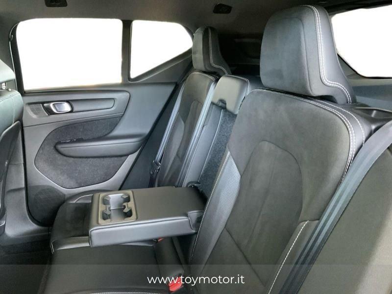 Volvo XC40 (2017-) D4 AWD Geartronic R-design