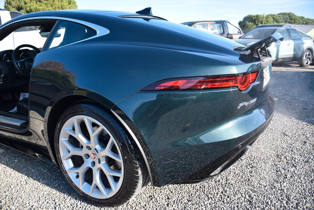 Jaguar F-Type 2.0 300CV aut. Coupé R-Dynamic 21000KM