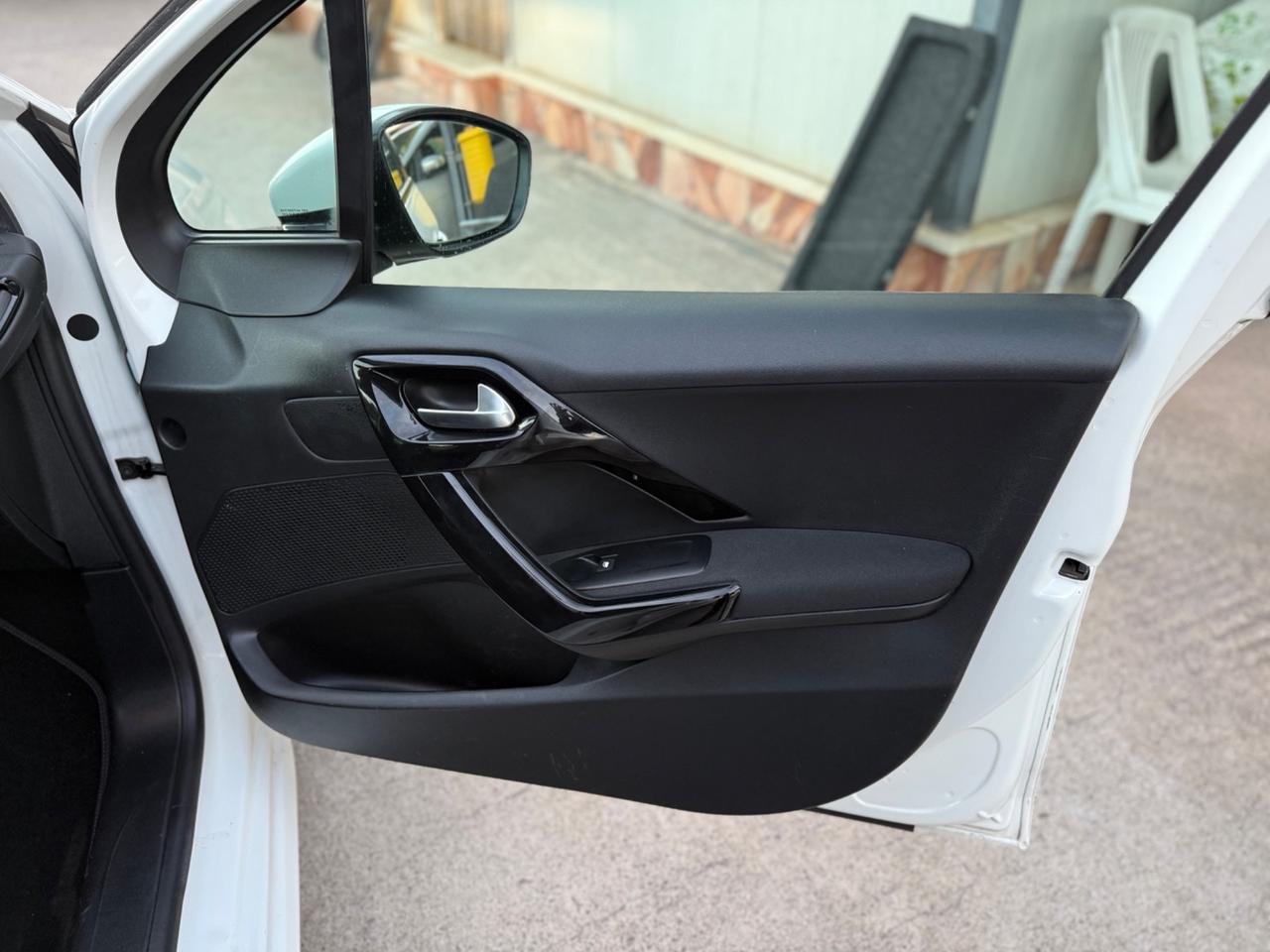 Peugeot 208 BlueHDi 75 5 porte Allure Km Certif
