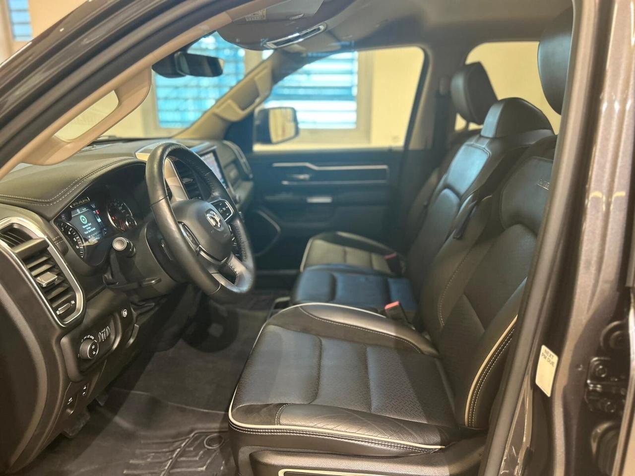 Dodge RAM 1500 5.7 LARAMIE CAB 4WD 395CV auto