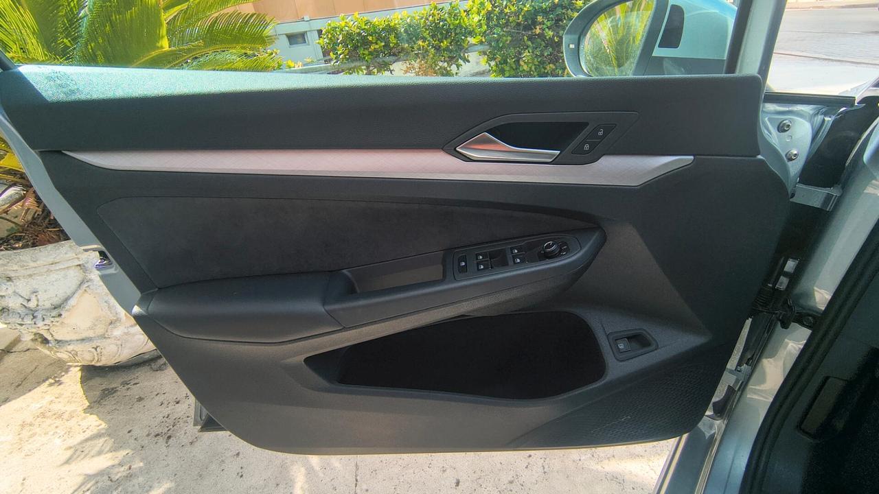 Volkswagen Golf 1.5 TSI eHYBRID 204cv EDITION PLUS DSG