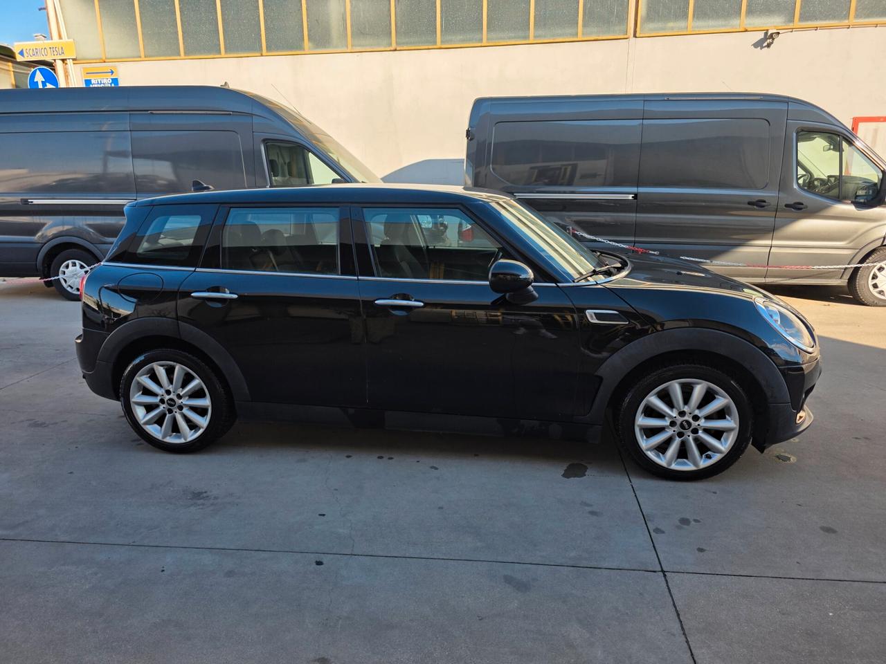 Mini One Clubman 1.5 D Hype km veri