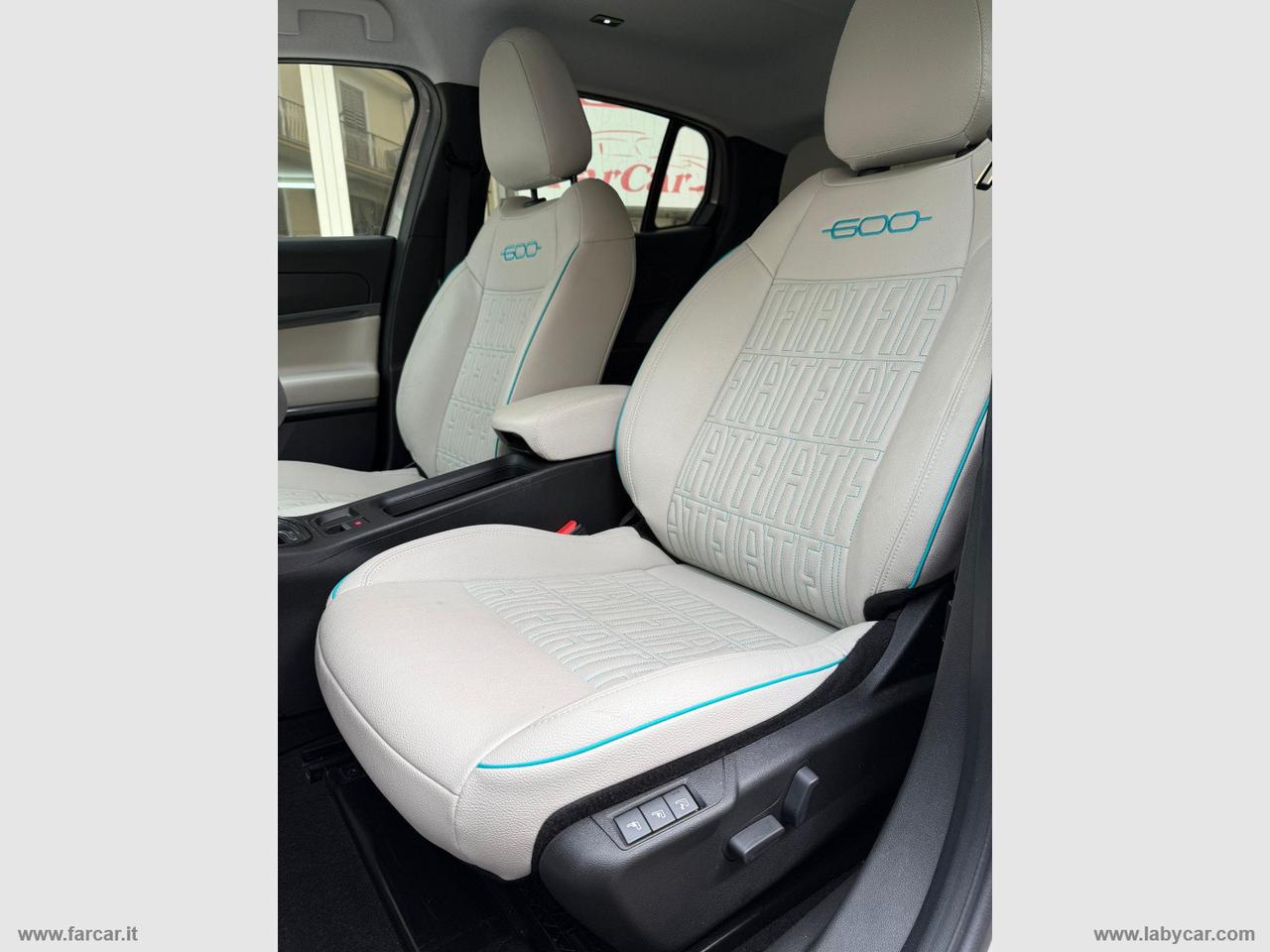 FIAT 600 Hybrid 110 CV DCT MHEV La Prima II