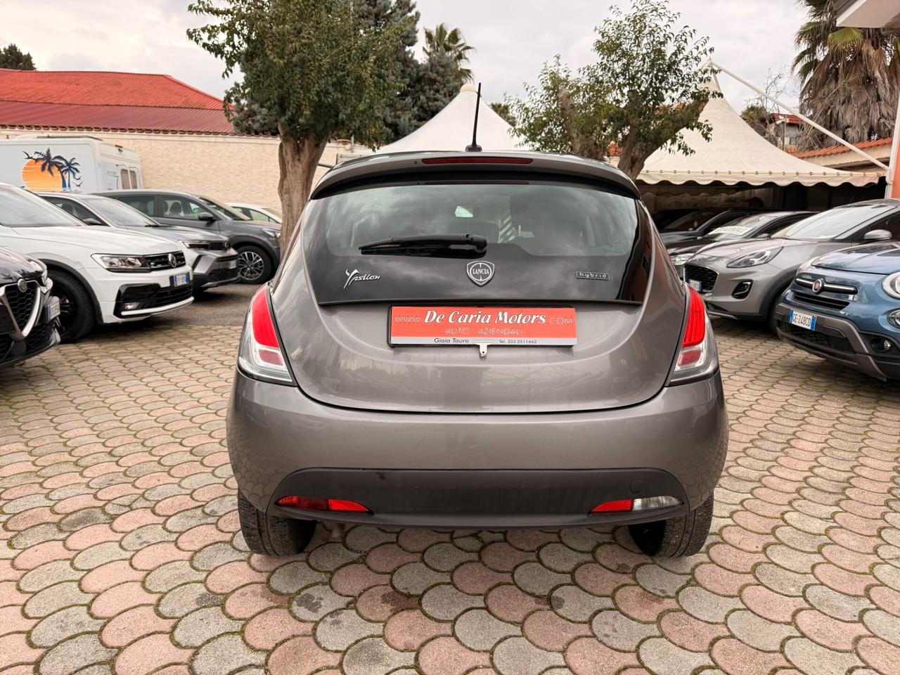 LANCIA Ypsilon Hybrid 1.0 Benz. 70CV Silver - 2022