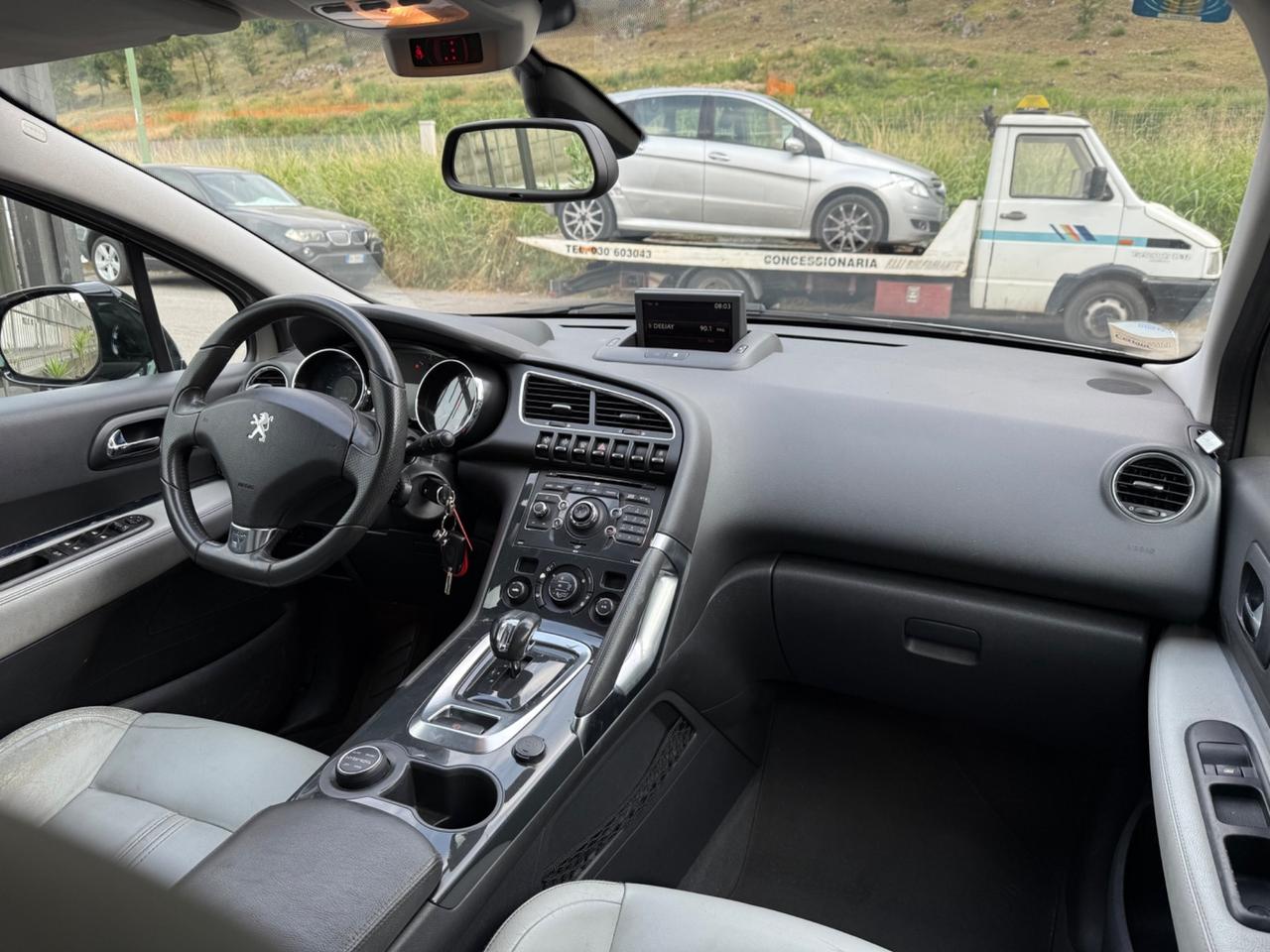 Peugeot 3008 HYbrid4