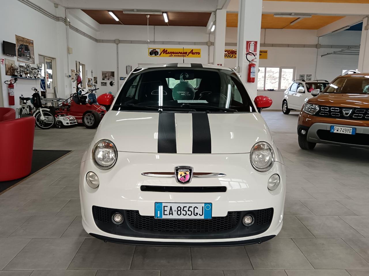 Abarth 500 1.4 Turbo T-Jet essesse