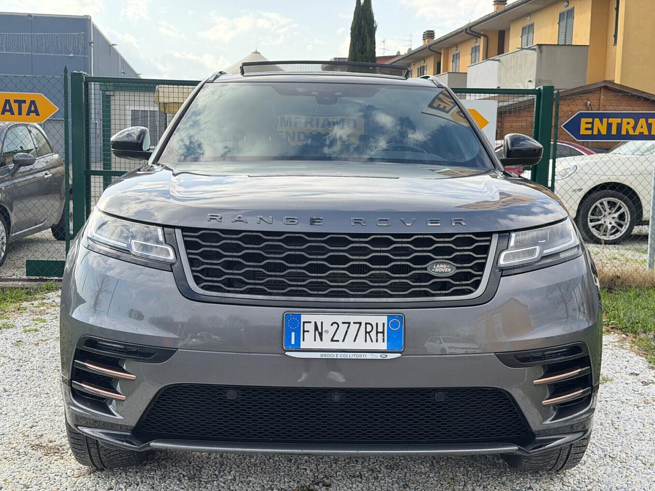 Range Rover Velar 2.0D I4 240 CV R-Dynamic HSE