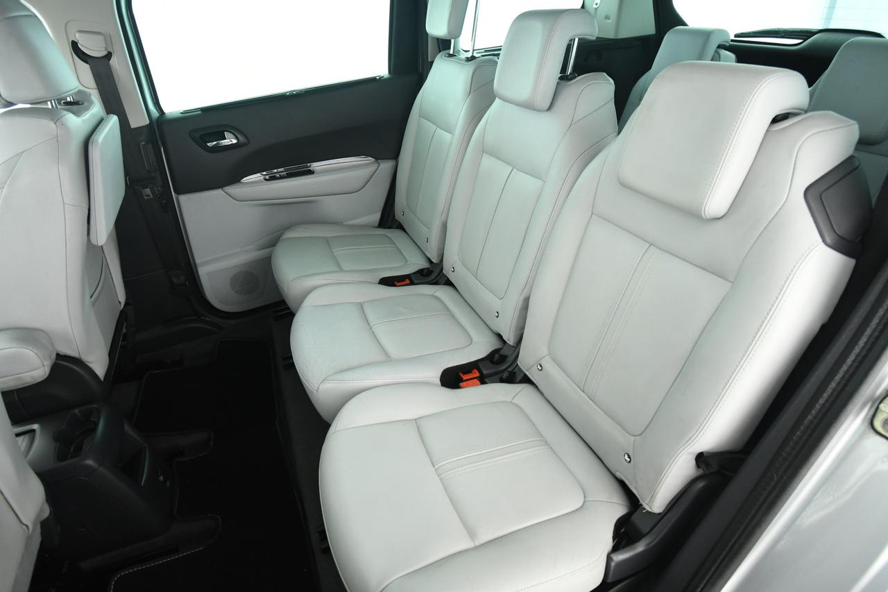 PEUGEOT 5008 2.0 hdi 16v Business 163cv auto PER COMMERCIANTI+HEAD-UP+PELLE