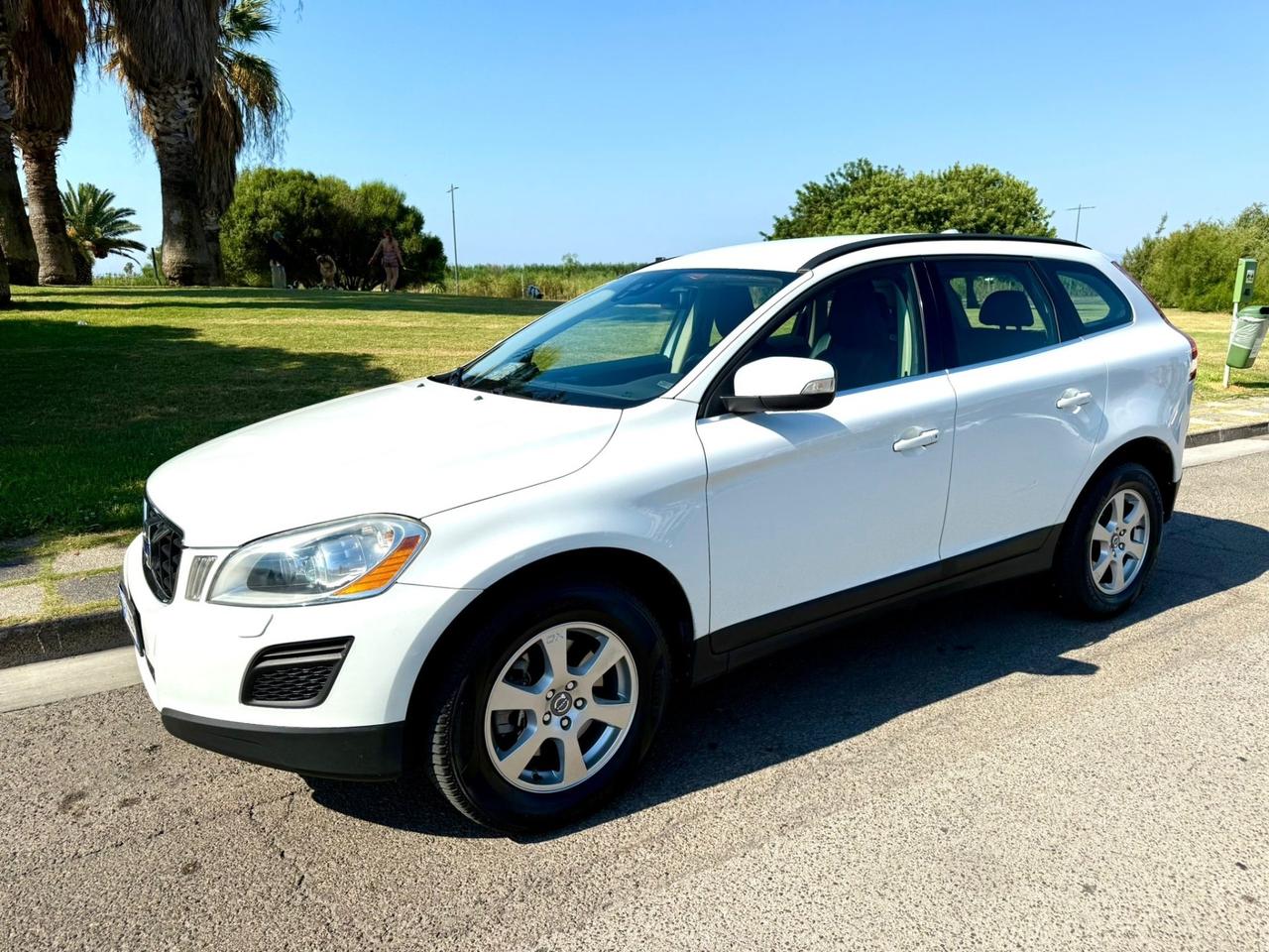 Volvo XC 60 2.0 Diesel 163 CV- Anche Permuta