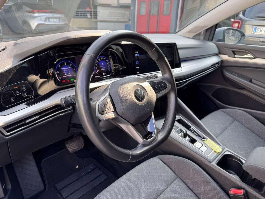 Volkswagen Golf 2.0 TDI SCR Life DSG