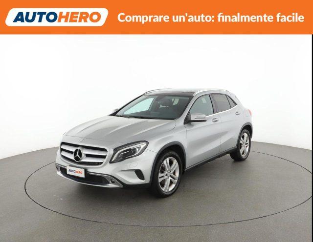 MERCEDES-BENZ GLA 200 d Automatic 4Matic Sport