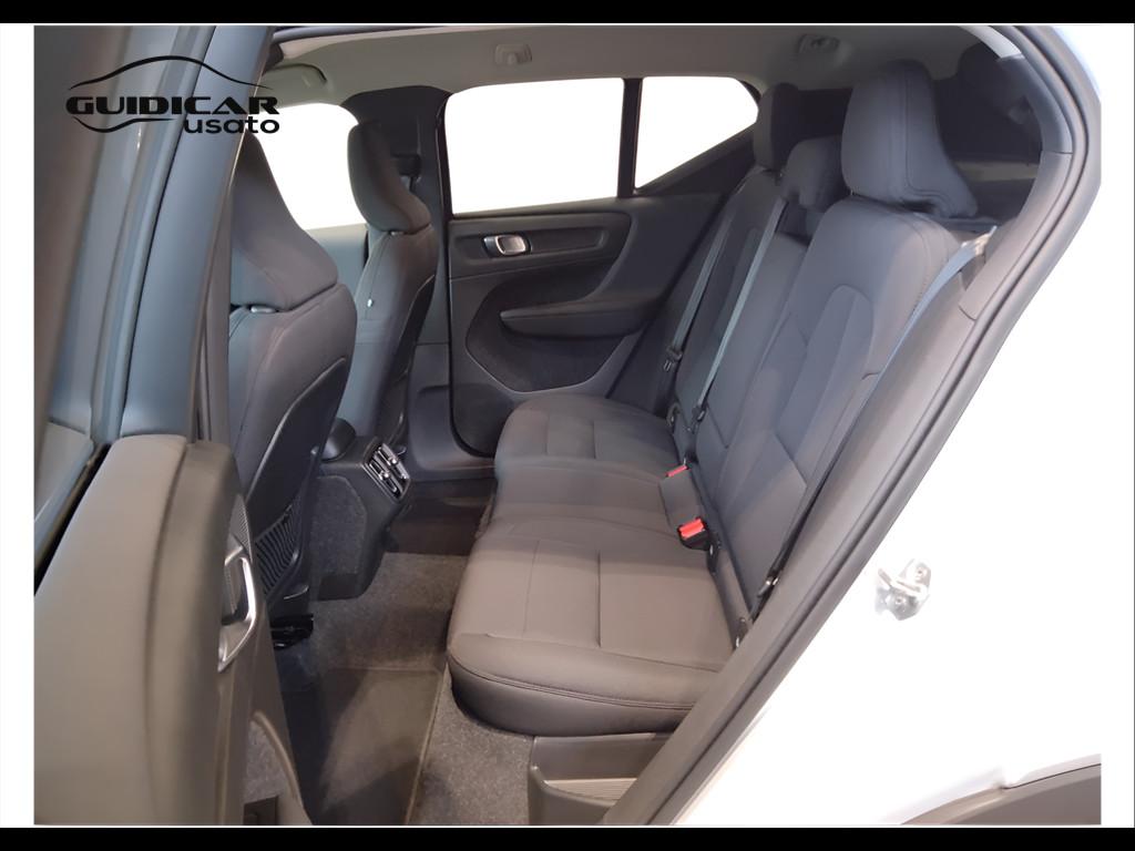 VOLVO XC40 - XC40 1.5 t3 Momentum 163cv auto my21