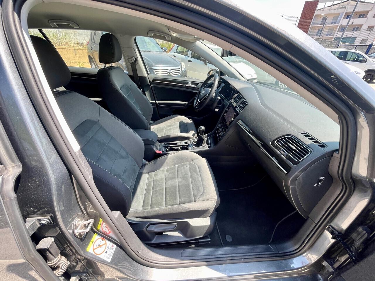 Volkswagen Golf 1.6 TDI Executive VIRTUAL 2019