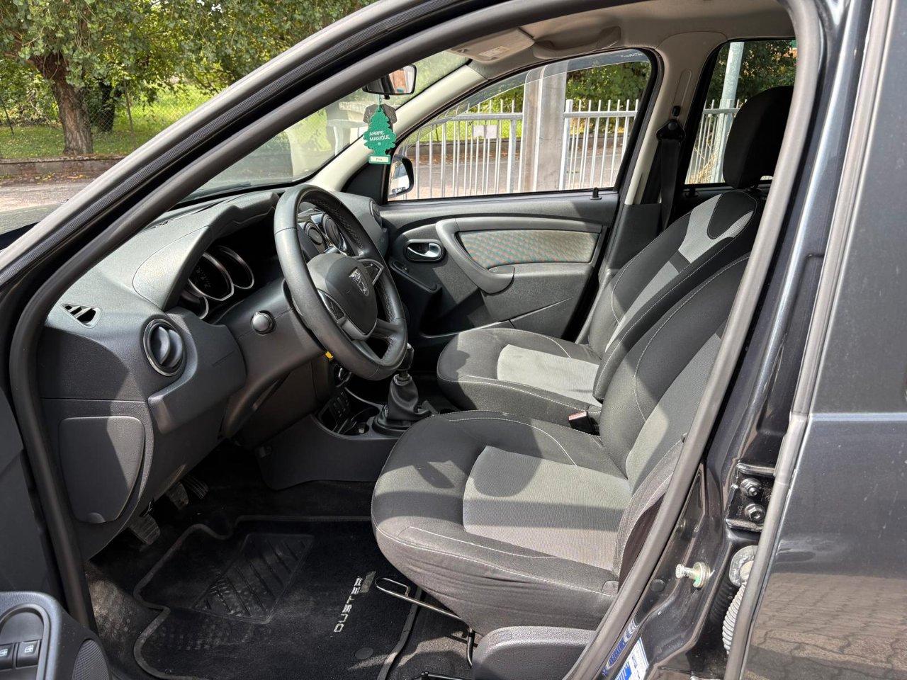 Dacia Duster 1.5 dci Laureate 4x2 s&s 110cv OK NEOPATENTATO