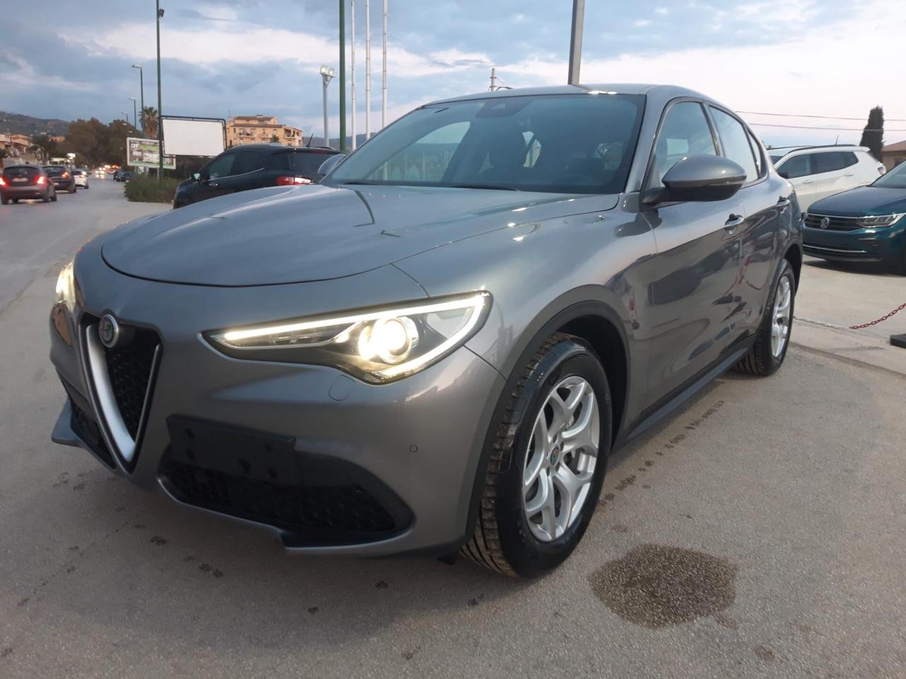 Alfa Romeo Stelvio 2.2 Turbodiesel 160 CV AT8 RWD Business