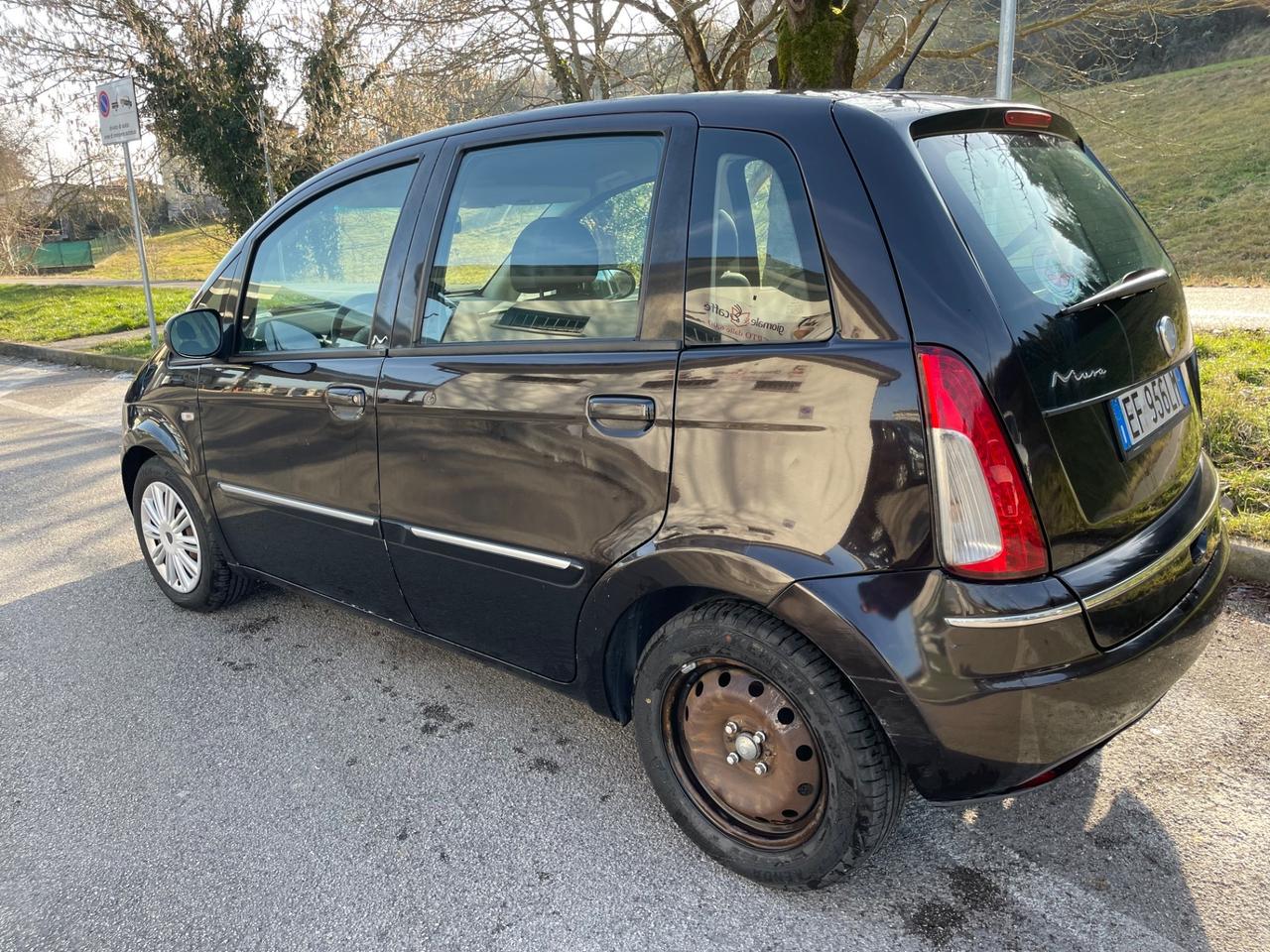 Lancia MUSA 1.4 benzina anno 2011 pronta al uso