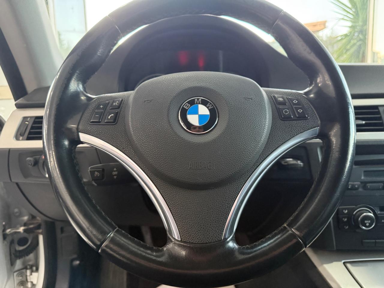 Bmw 320D COUPÈ 184cv SPORT+FULL LED/BLACK2011