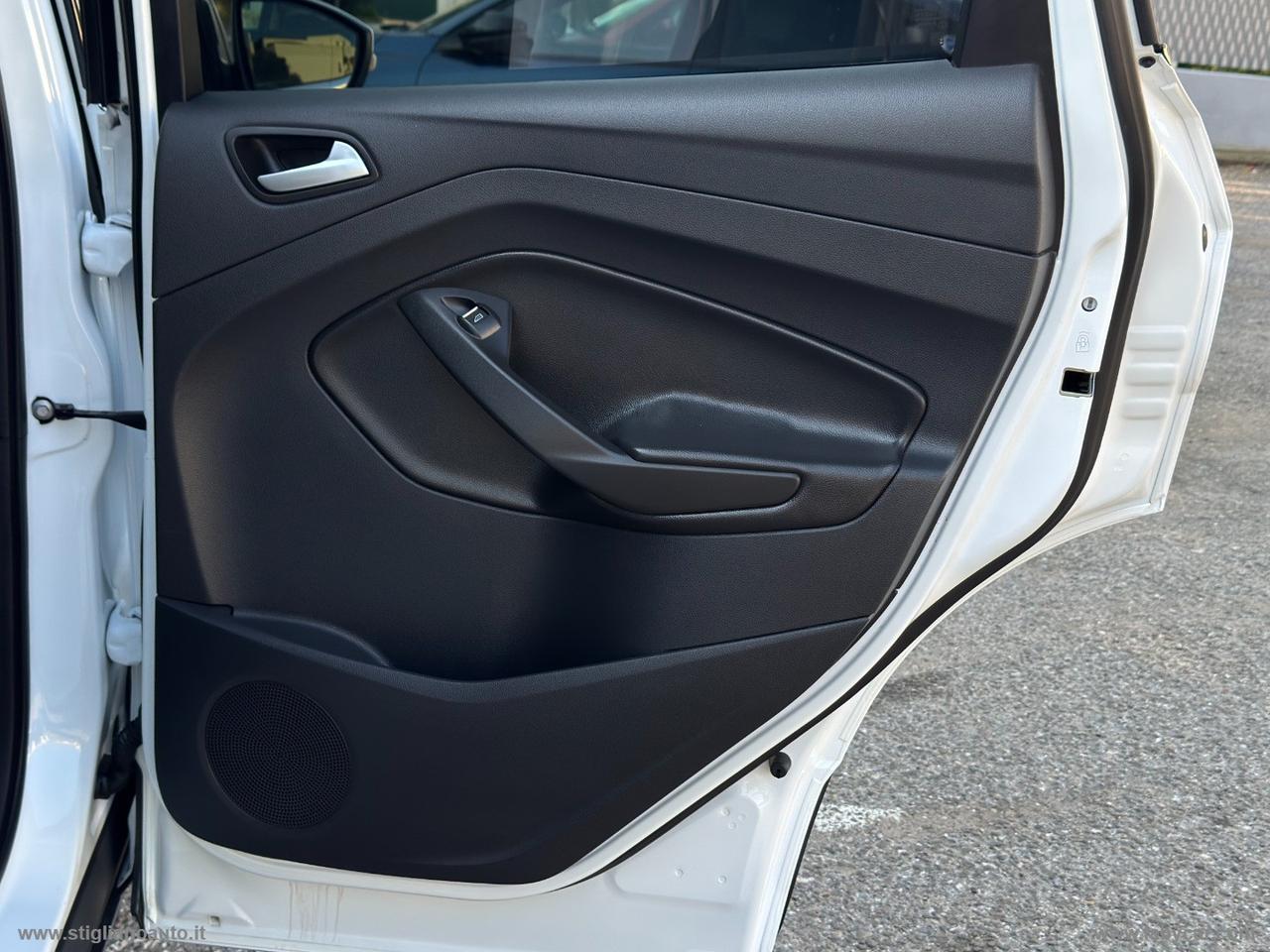 FORD Kuga 2.0 TDCI 120 CV S&S 2WD Titanium