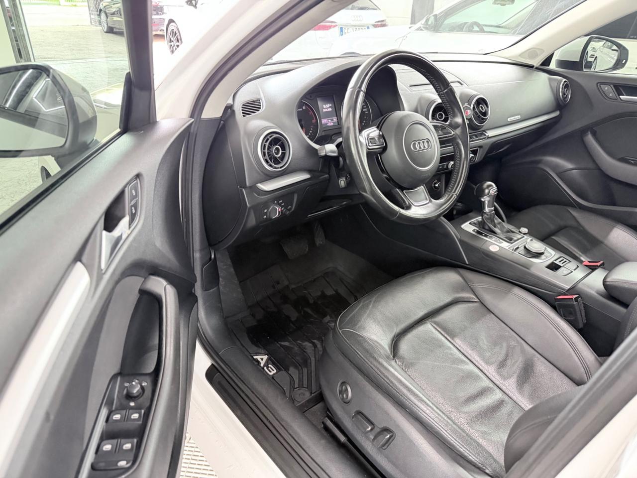 Audi A3 1.8TFSI QUATTRO 220CV AUTOMATICO PANORAMICA