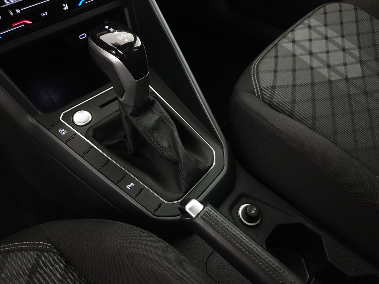 Volkswagen Taigo 1.5 tsi r-line 150cv dsg