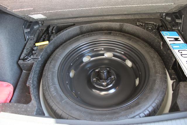 VOLKSWAGEN Tiguan 2.0TDI DSG 4MOTION R-Line IQLED-KAMERA