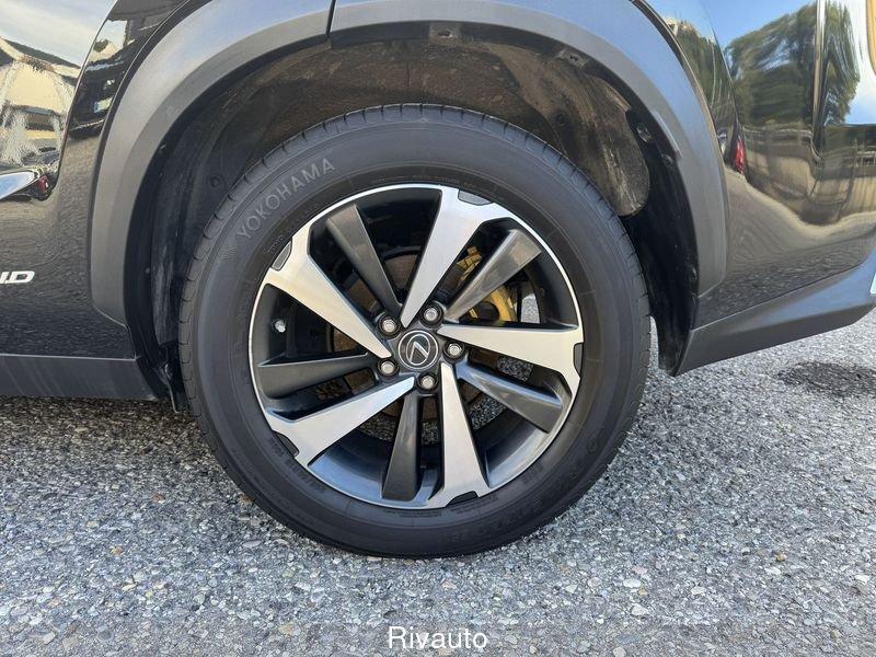 Lexus NX NX Hybrid 4WD Luxury