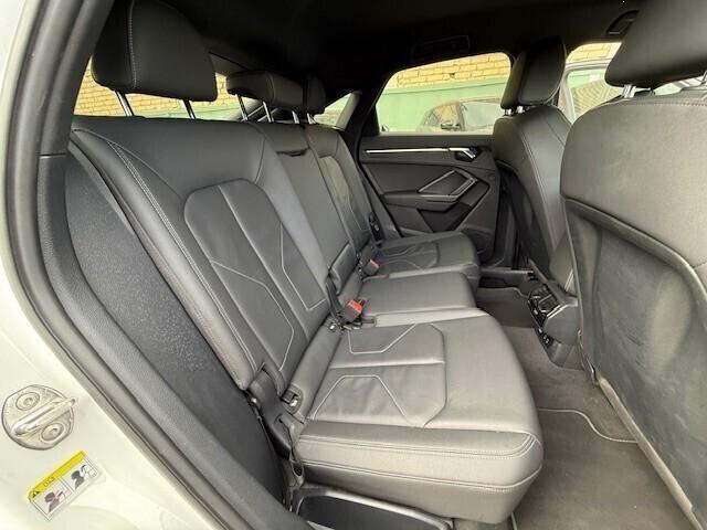 Audi Q3 35 TDI quattro S tronic S line edition