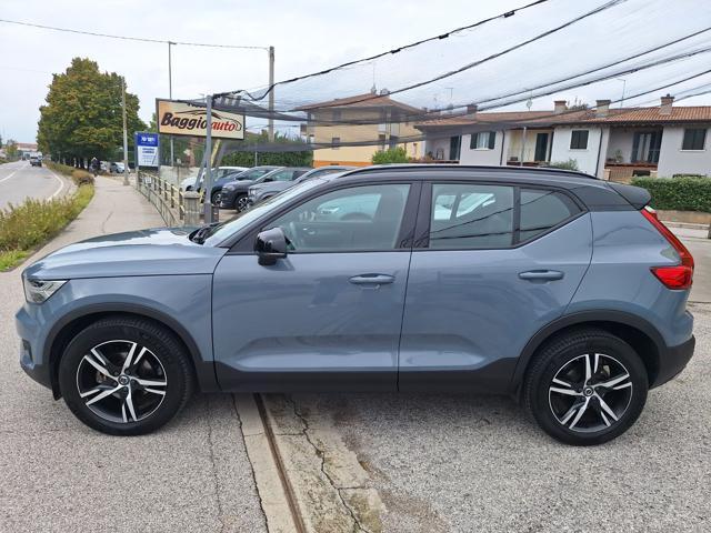 VOLVO XC40 T3 Geartronic R-design N°FY375