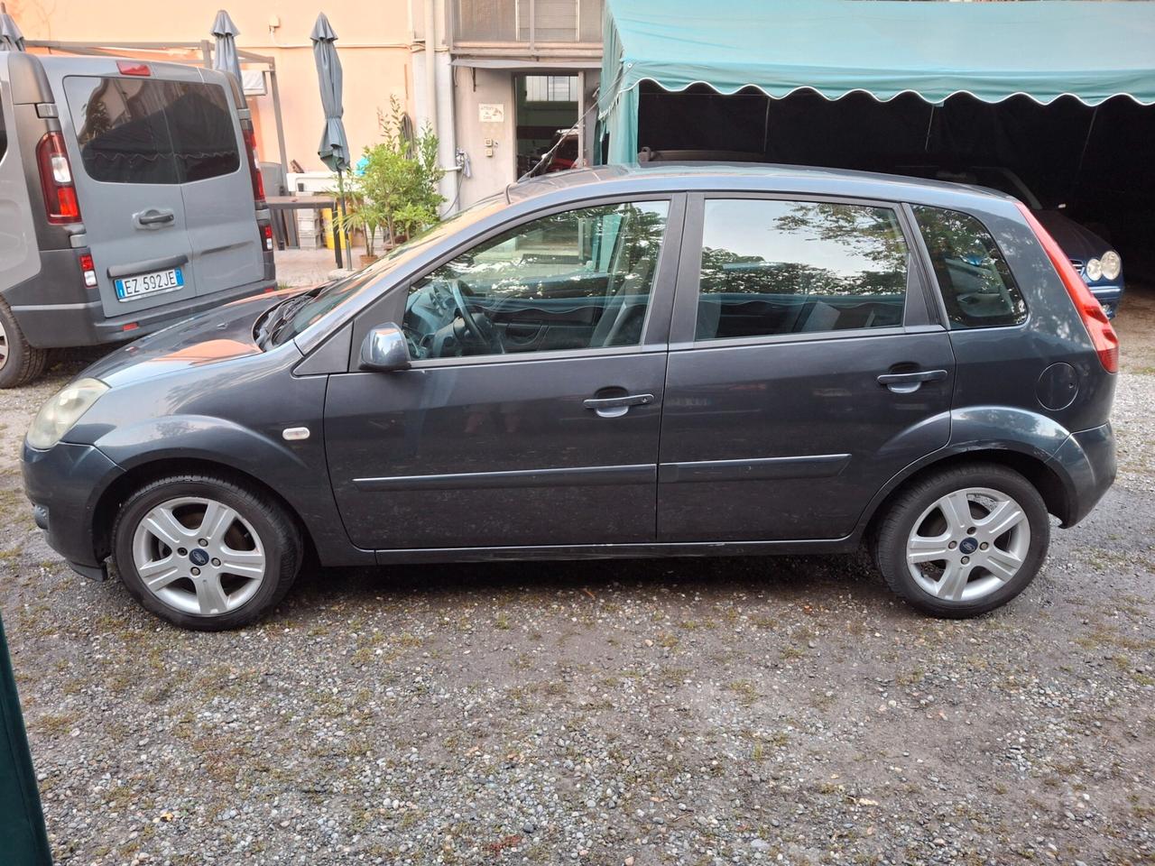Ford Fiesta MECCANICA OTTIMA OK NEOPATENTATI!