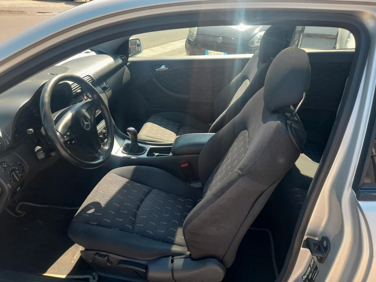 Mercedes-benz C 220 2.2Diesel(PRIVATO)-2001