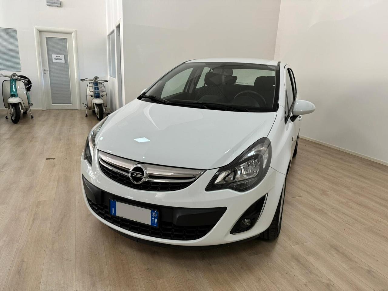Opel Corsa 1.2 85CV 5 porte GPL-TECH Ecotec *****NEOPATENTATI****