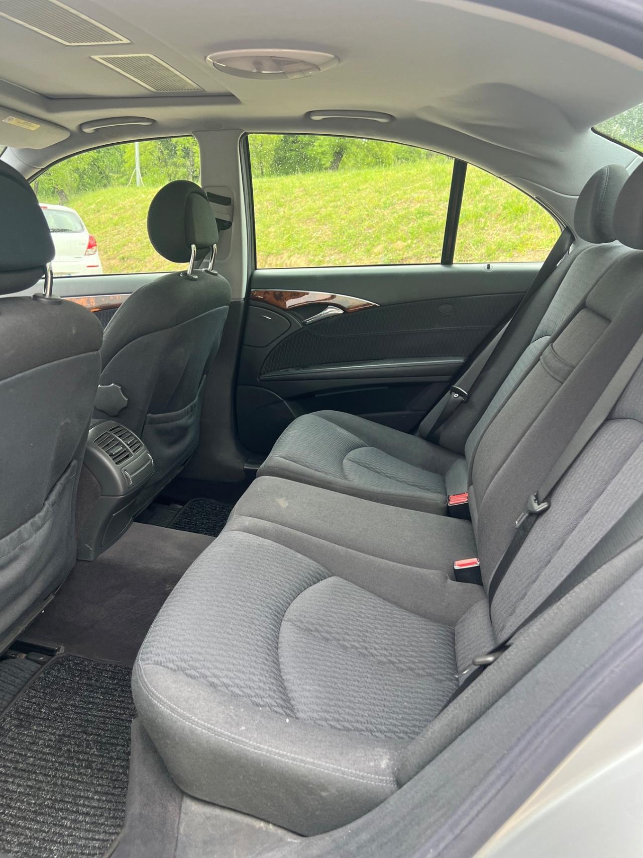 Mercedes-benz E 240 GPL Elegance