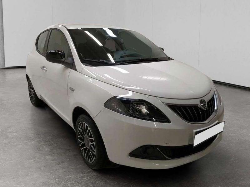Lancia Ypsilon 1.0 firefly hybrid Gold Plus s&s 70cv 5p.ti