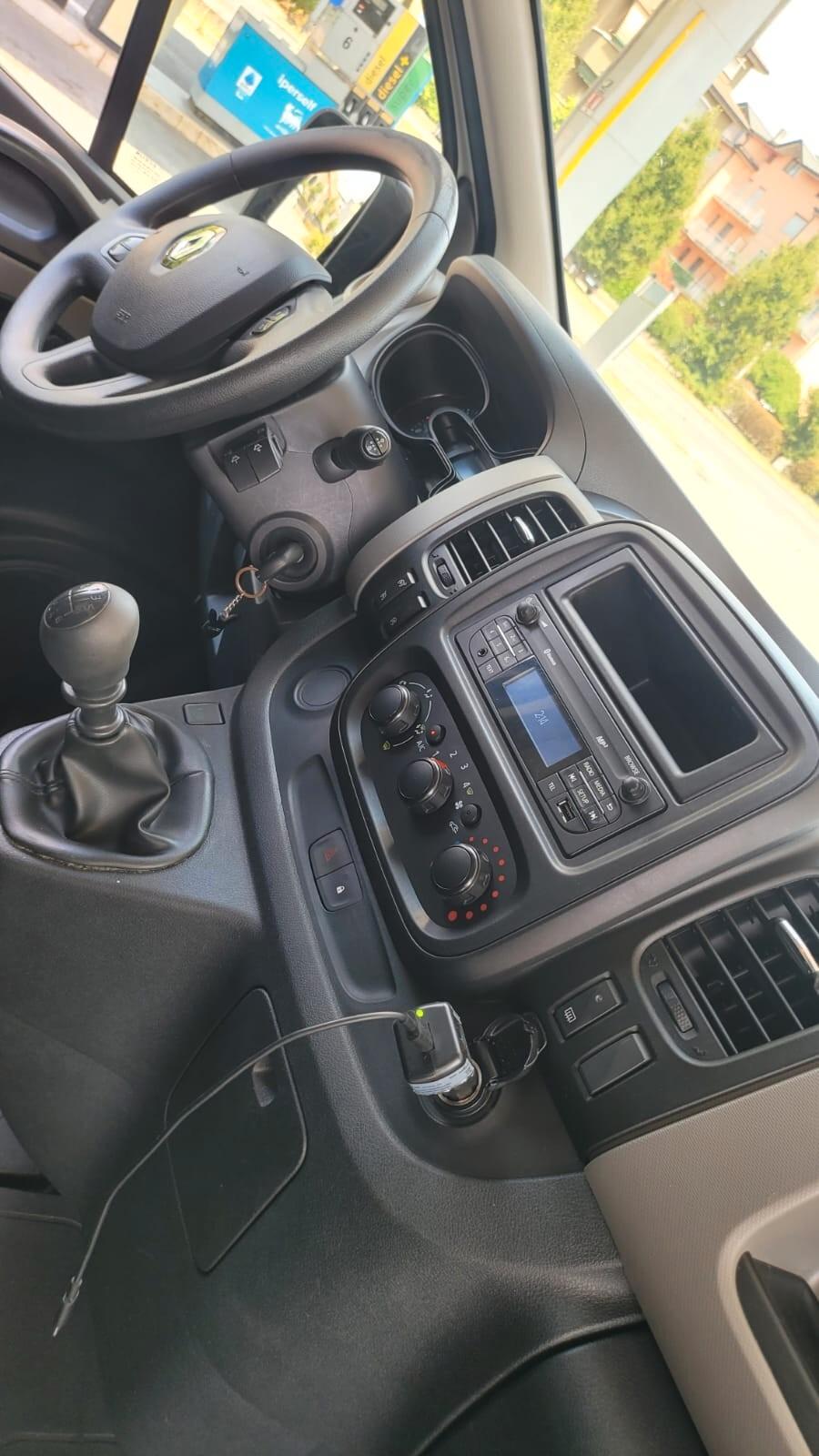 Renault Trafic Passo Lungo