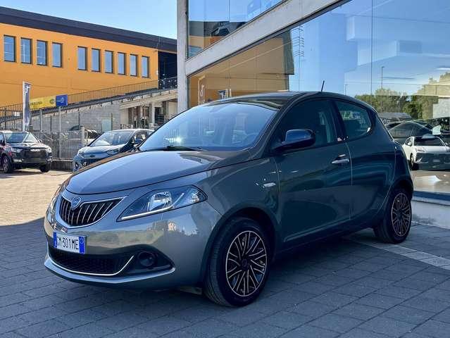 Lancia Ypsilon 1.0 FireFly 70cv Hybrid Silver Plus PROMO