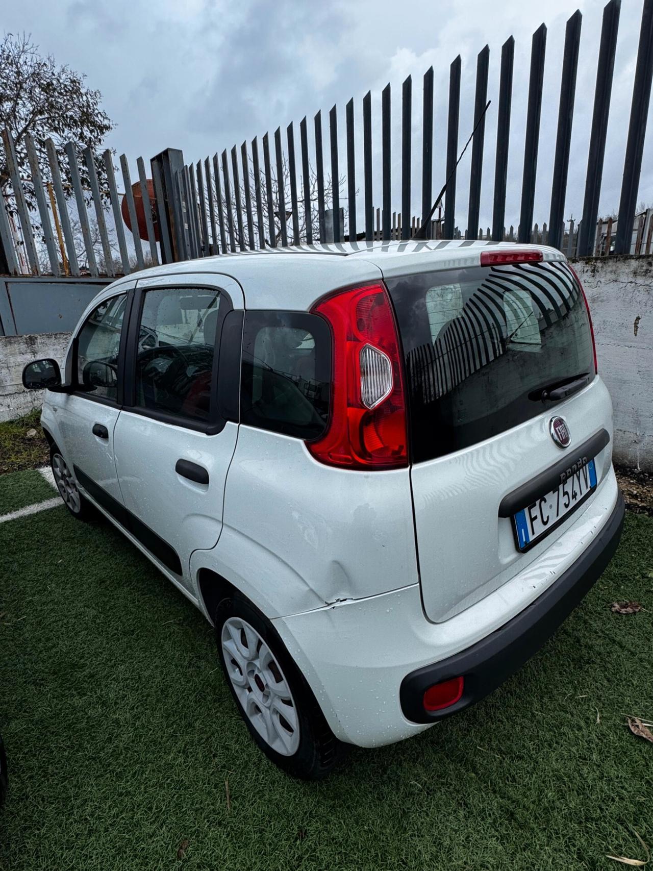 Fiat Panda 0.9 benzina euro 6. Anno 2018