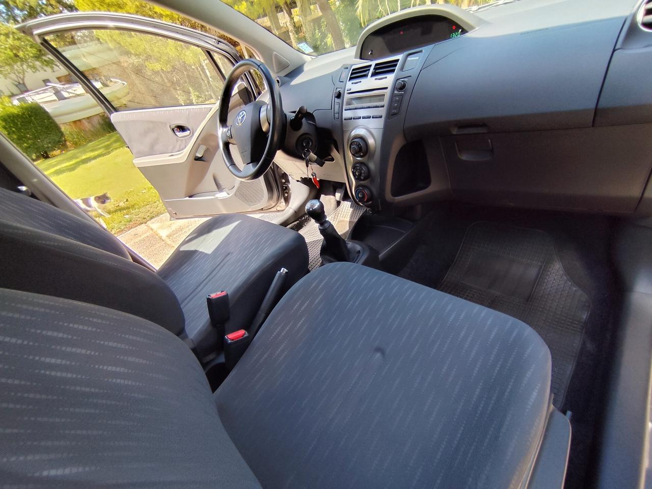 Toyota Yaris 1.3 5 porte Sol