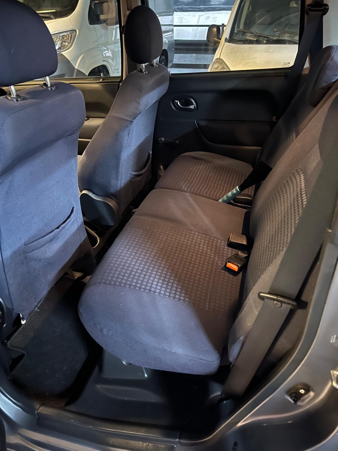 Opel Agila 1.2 16V Club