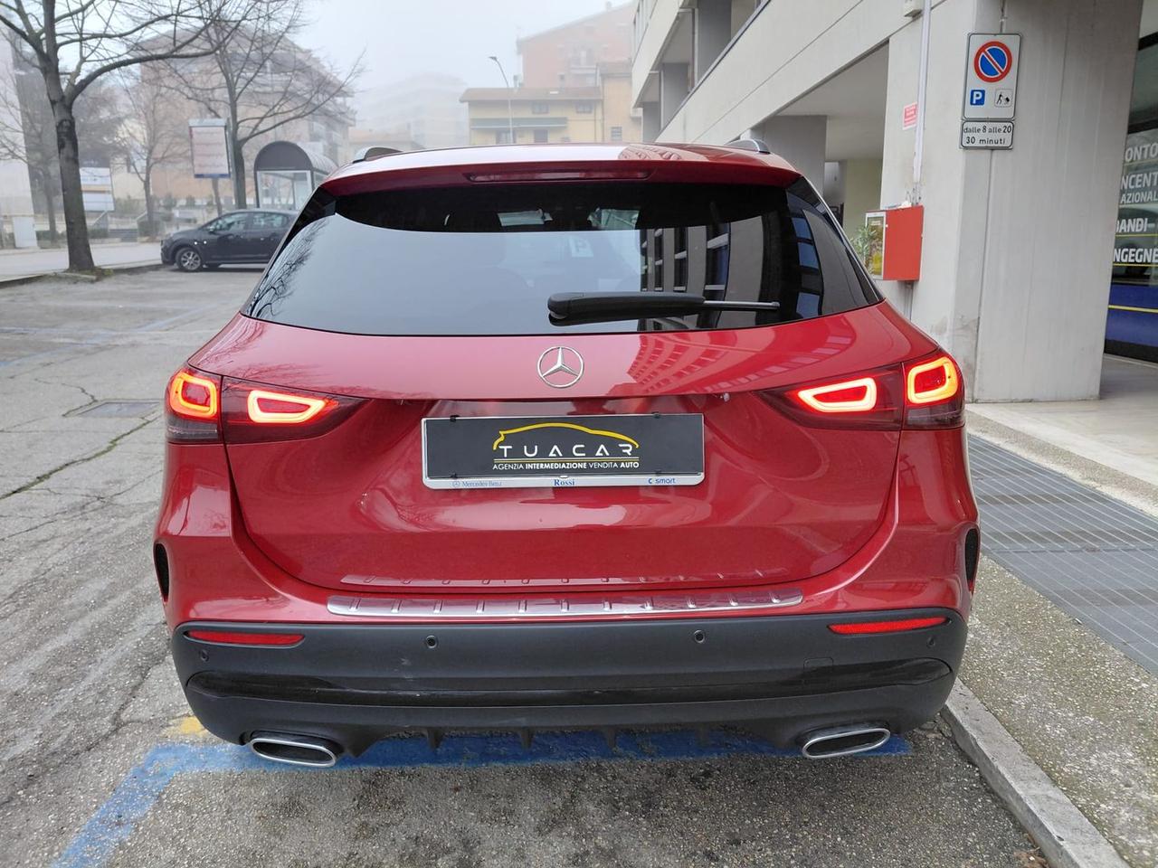 Mercedes-Benz GLA 200 AMG line Premium #7341