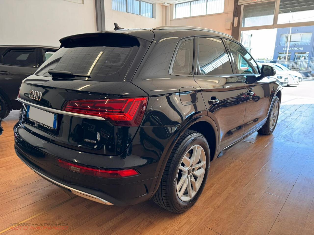Audi Q5 2.0 TDI 204 CV S tronic Business 2022