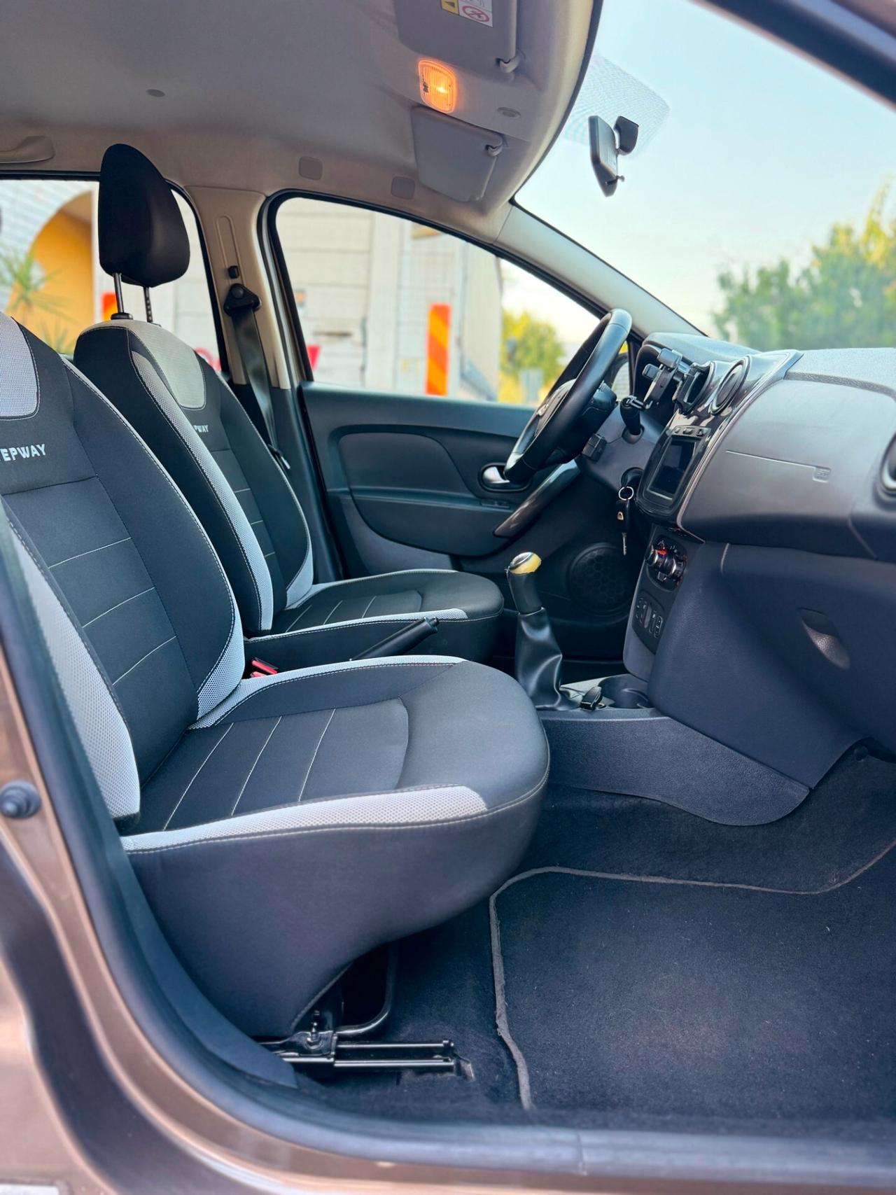 Dacia Sandero Stepway 1.5 Blue dCi 95CV 15th Anniversary