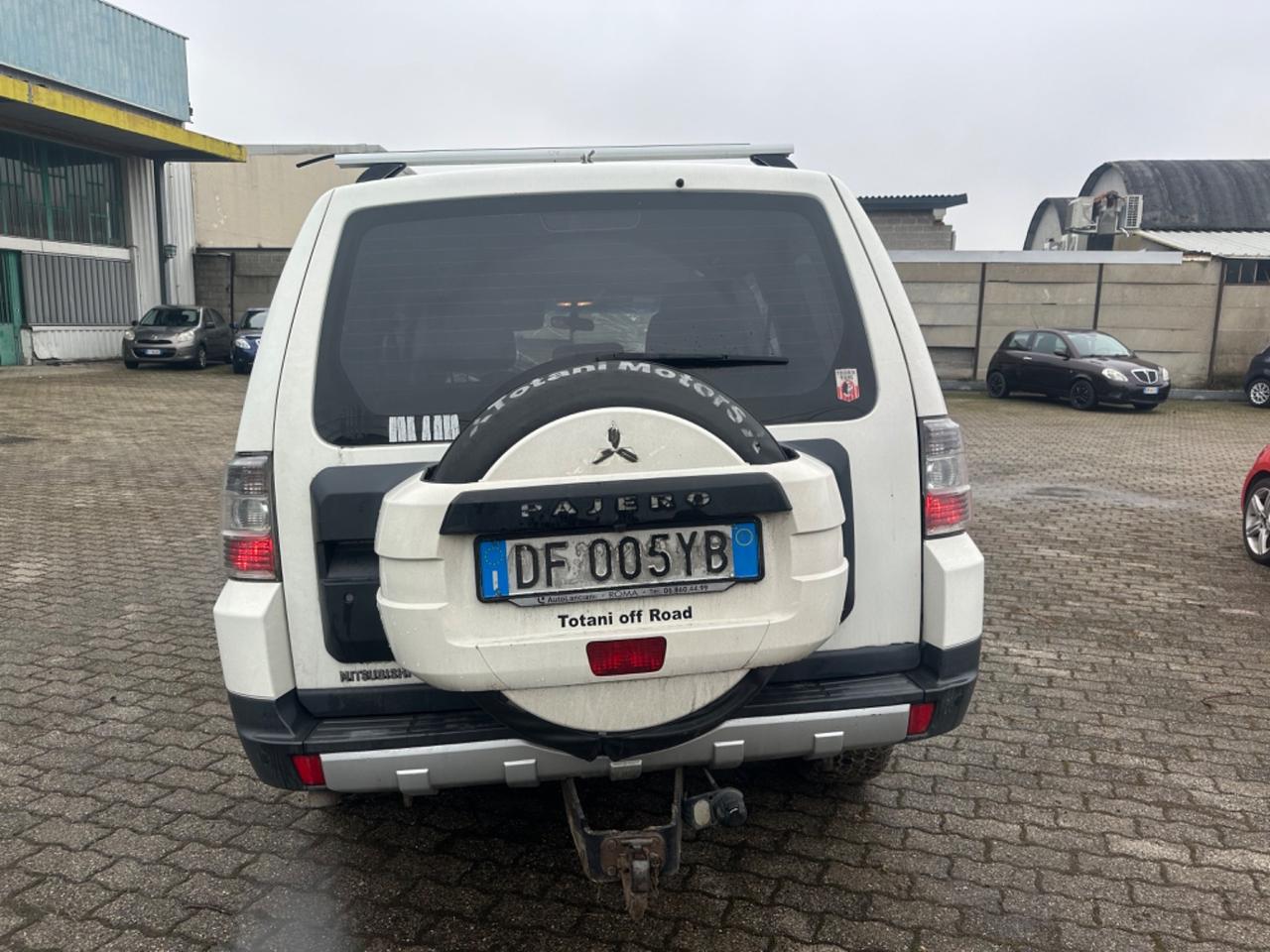 Mitsubishi Pajero 3.2 DI-D 16V 5p. Intense