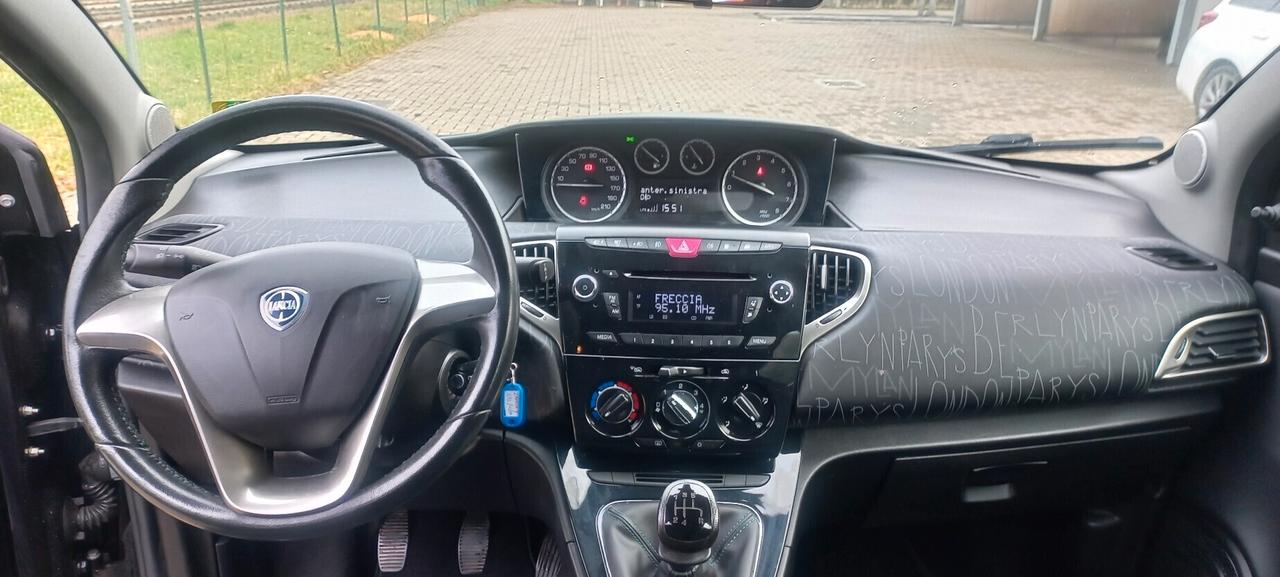 Lancia Ypsilon 1.2 69 CV 5 porte GPL Ecochic Elefantino