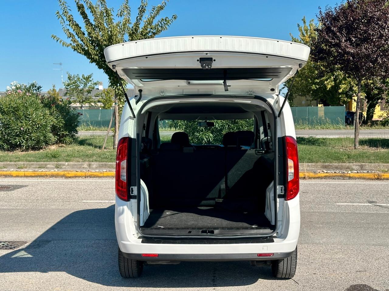 Fiat Doblo MAXI AUTOCARRO 5 POSTI N1 1.6 mjt Lounge