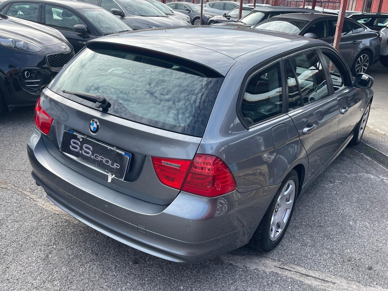 318d 2.0 143CV cat Touring Futura-rate