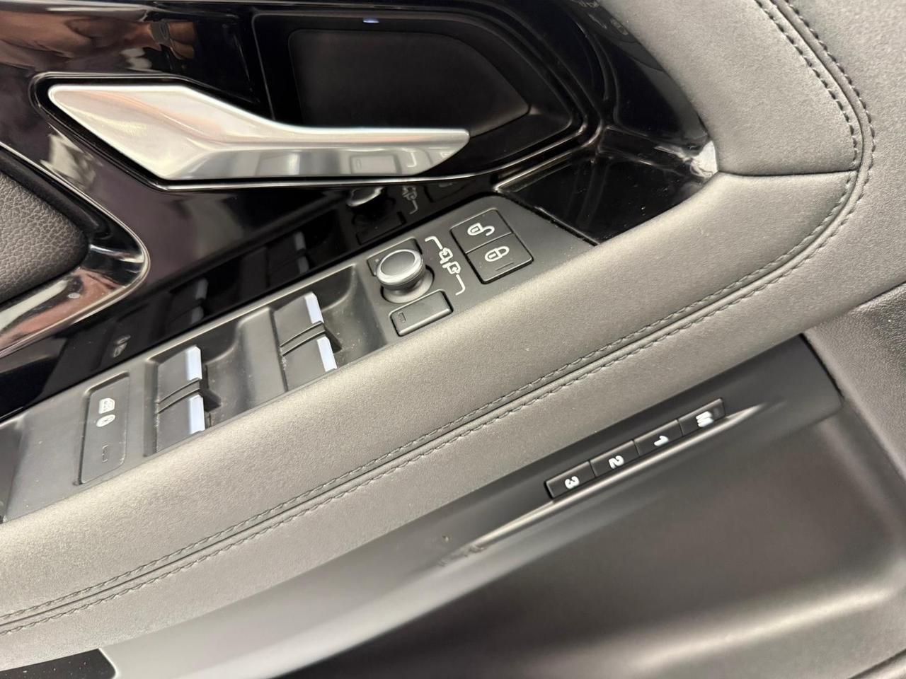 Land Rover Range Evoque 2.0D I4 163 CV AWD Auto R-Dynamic HSE