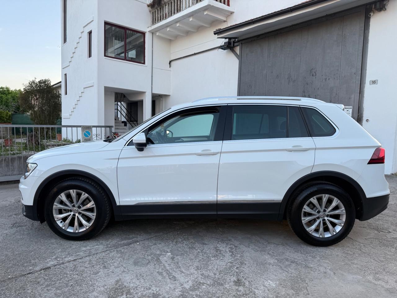 Volkswagen Tiguan 1.6 TDI KM CERTIFICATI 88800 NEW